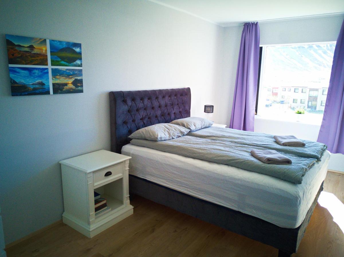 Apartment With Amazing Mountain View Bolungarvik Exterior photo